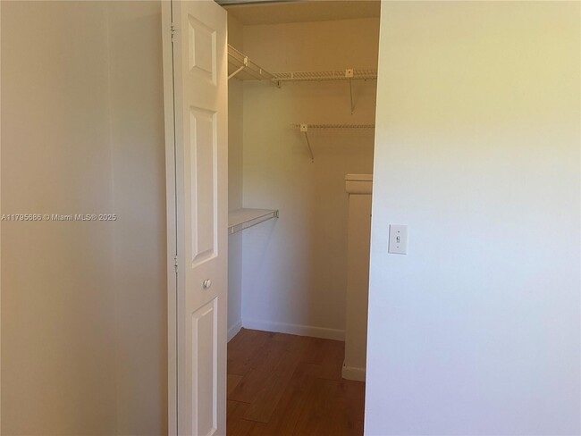 Building Photo - 1100 SW 128th Terrace