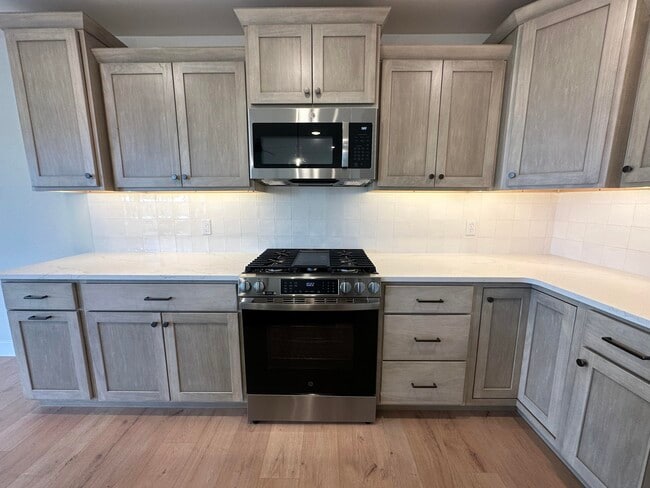 Building Photo - 5317 Makana Ln