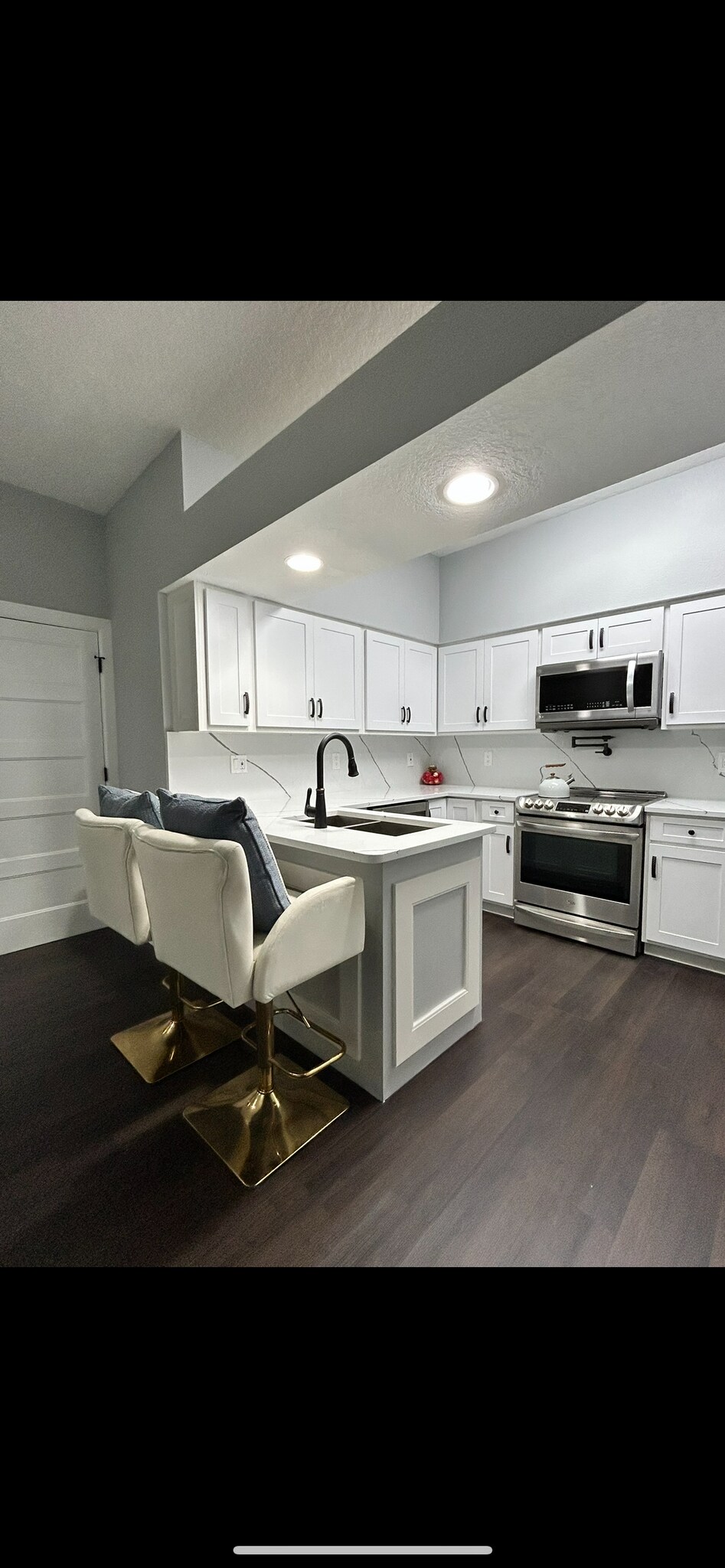 Kitchen with breakfast with nook - 312 Poinsetta Dr