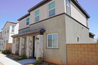 Building Photo - 41527 Stanford Rd