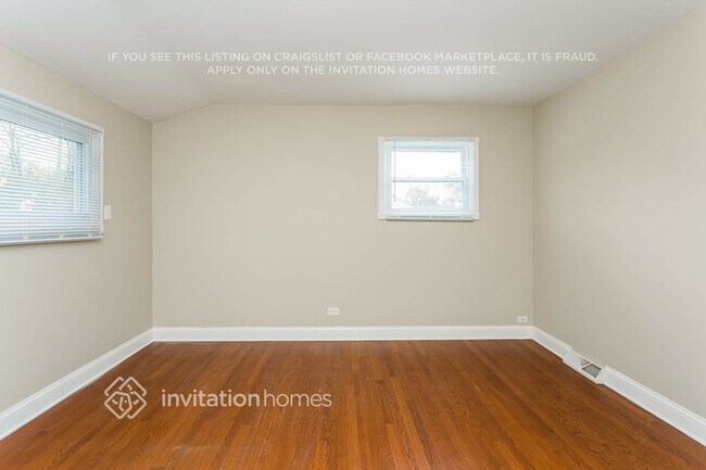 Building Photo - 805 Delles Rd