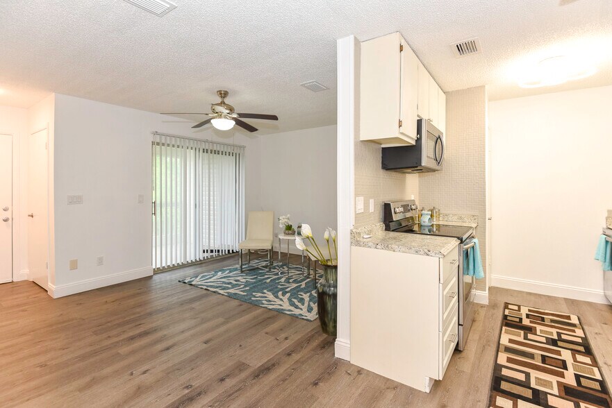 Building Photo - 1600 Big Tree Rd