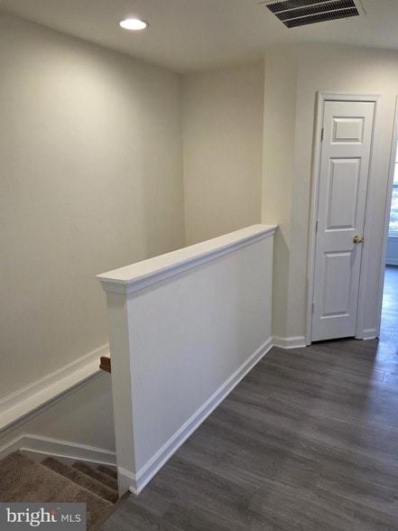 Building Photo - 612 Pendleton Ln