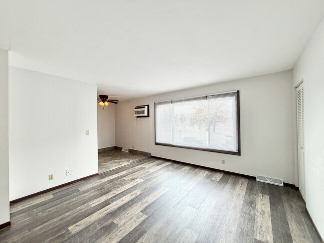 Building Photo - 117 York Rd