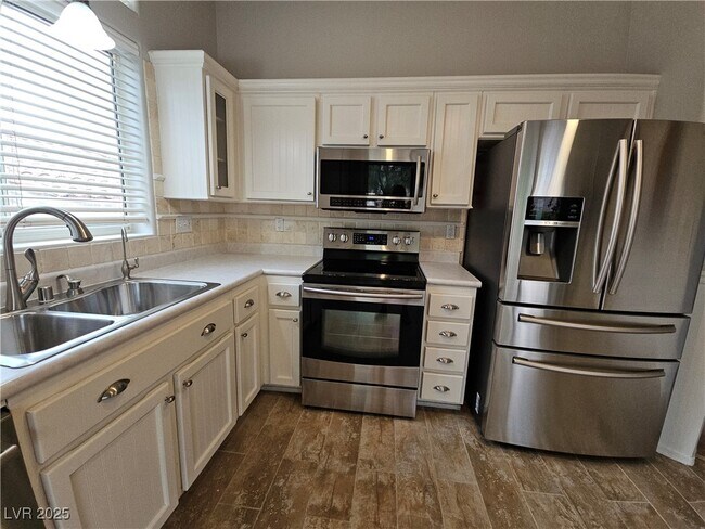 Building Photo - 10804 Clarion Ln