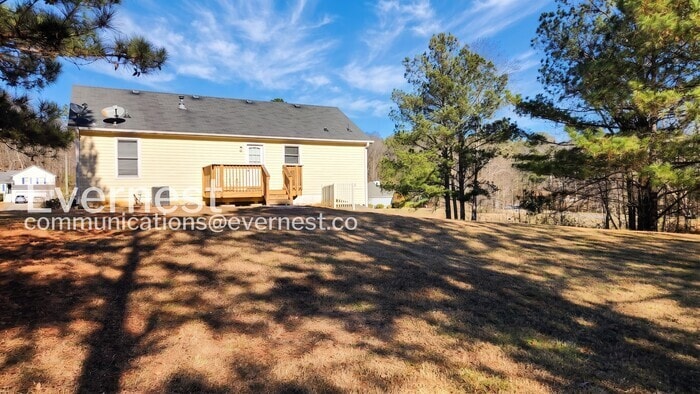 Building Photo - 345 Bomar Ln