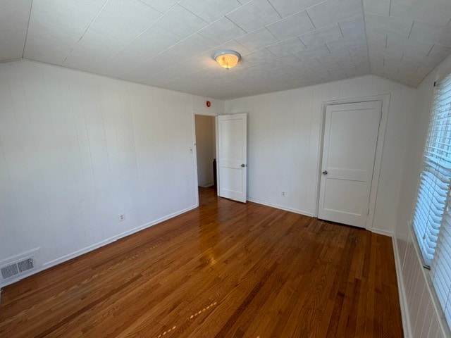 Building Photo - 639 Emerson St NE