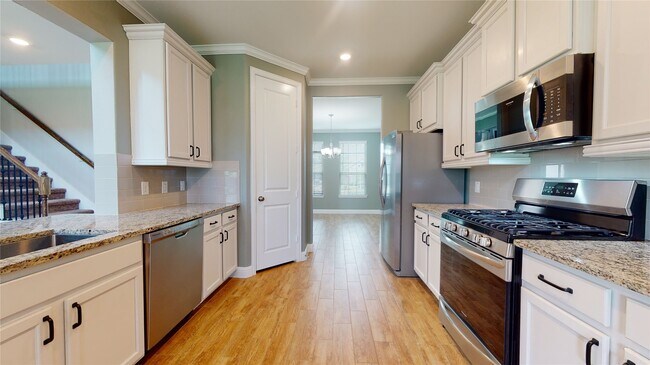 Building Photo - 17351 Grand Canyon Rd