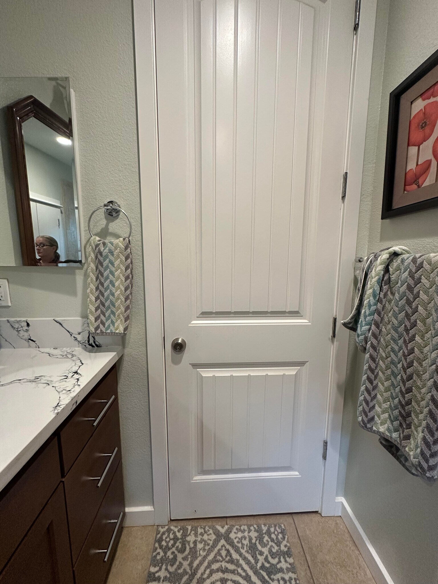 Door to Main House - locked from your bathroom, studio is private and not a shared space - 2534 Napier Ct