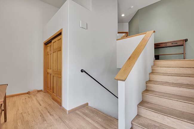 Building Photo - 33628 Berg Ln