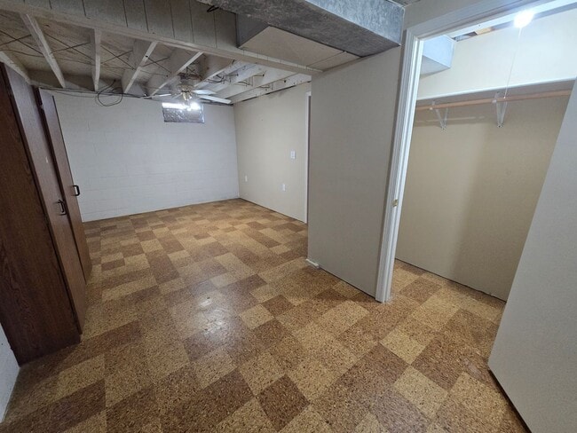 Building Photo - Remodeled 3-4 Br, 2 Bath Ranch style home, fenced in yard, garage, patio, full basement