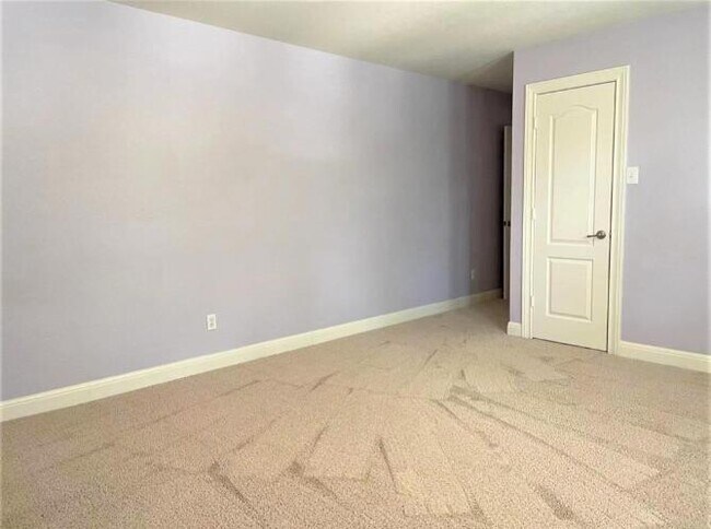 Building Photo - 508 Tyree Rd