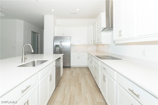 Primary Photo - 5947 Sunningdale St
