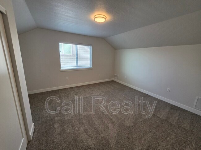 Building Photo - 8117 N Austin Rd