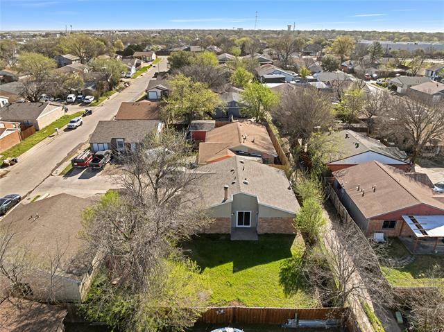 Building Photo - 9456 Culberson St