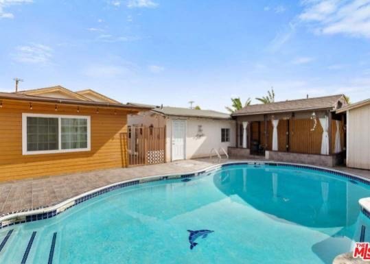 Building Photo - 3612 Broadway