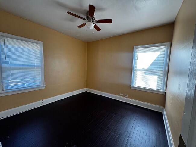 Building Photo - 1545 Glenmont Rd