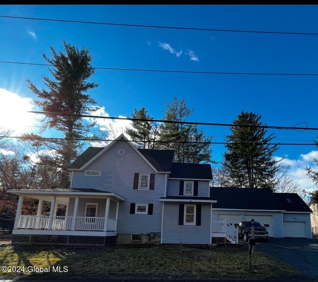 Building Photo - 196 Font Grove Rd