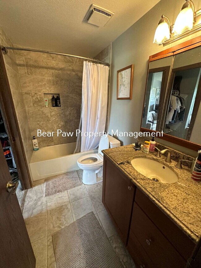 Building Photo - "Charming 4-Bed Townhouse in Golden, CO "