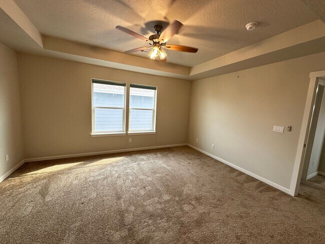 Building Photo - Cda Place Home