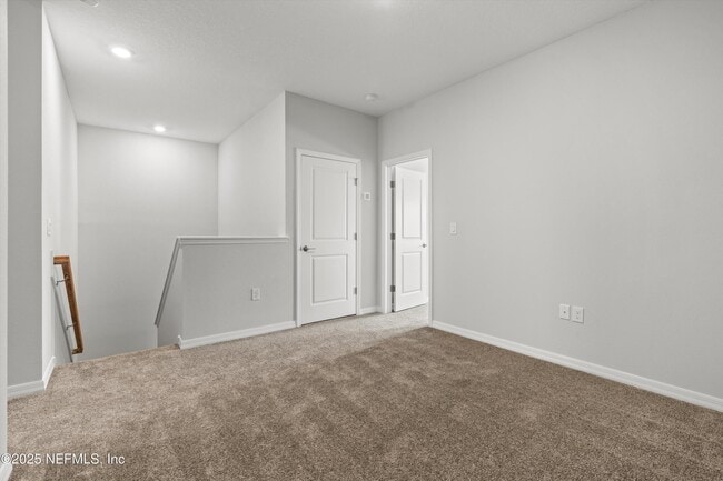 Building Photo - 295 Cherry Elm Dr