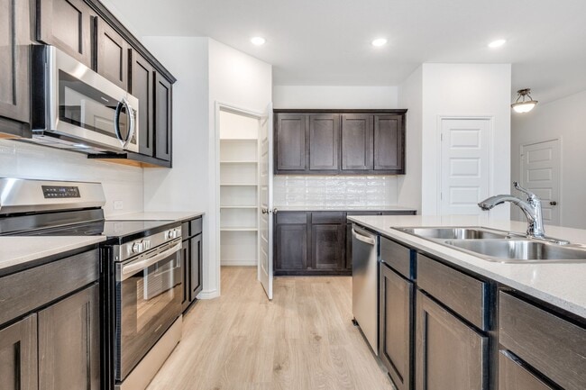 Building Photo - Brand-New 4-Bed, 2.5-Bath Duplex with Fenced Yard