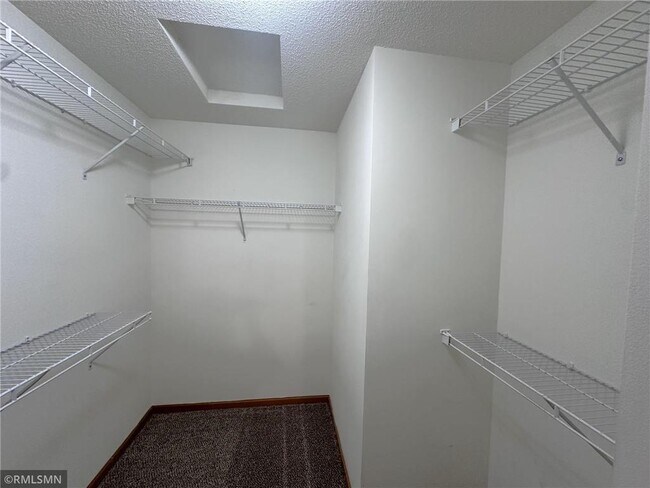 Building Photo - 1902 Aster