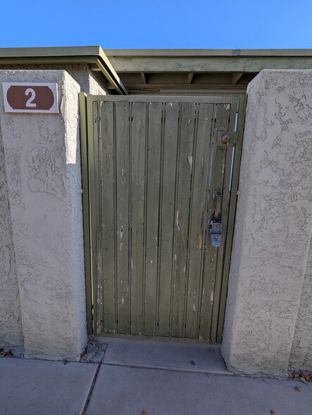 Building Photo - 1420 N Evergreen St