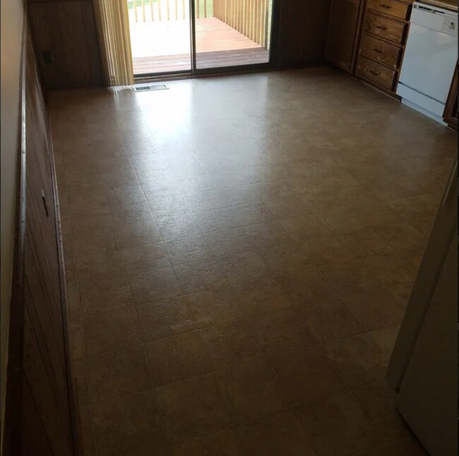 Building Photo - 8814 Gallery St