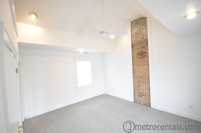 Combination bedroom/Living Space - 576 S 9th St