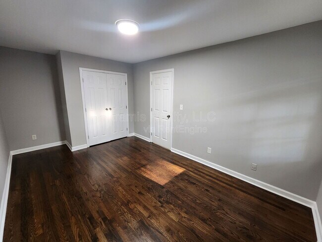 Building Photo - 2689 Collier Dr NW