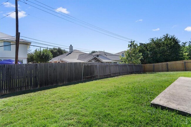 Building Photo - 3937 Eagles Nest St