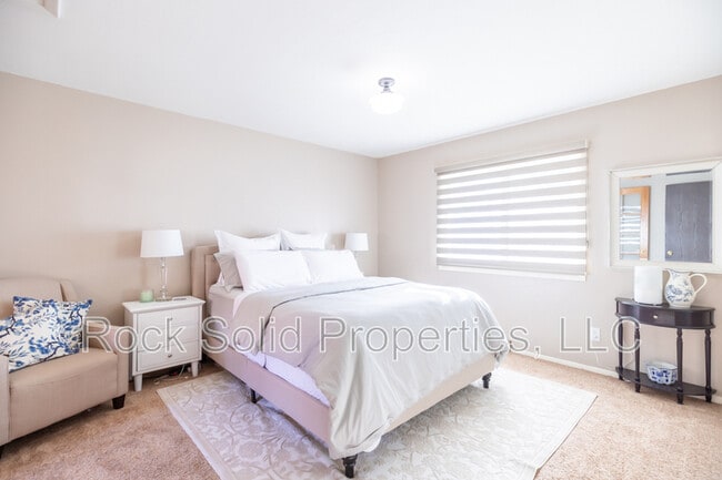 Building Photo - 1308 Green Acres Ct