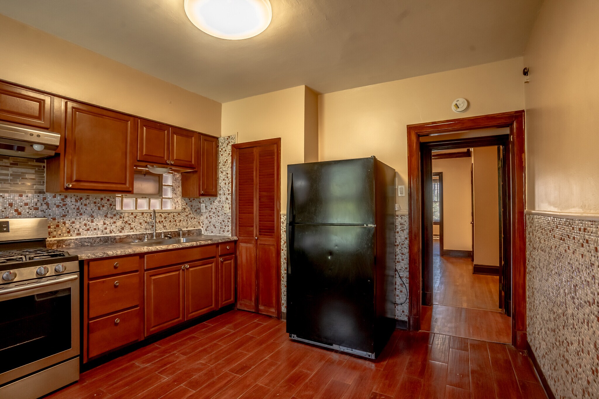 Building Photo - 3449 Klocke St