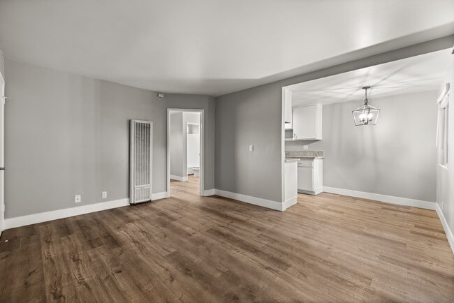 Building Photo - 10990 Del Norte St