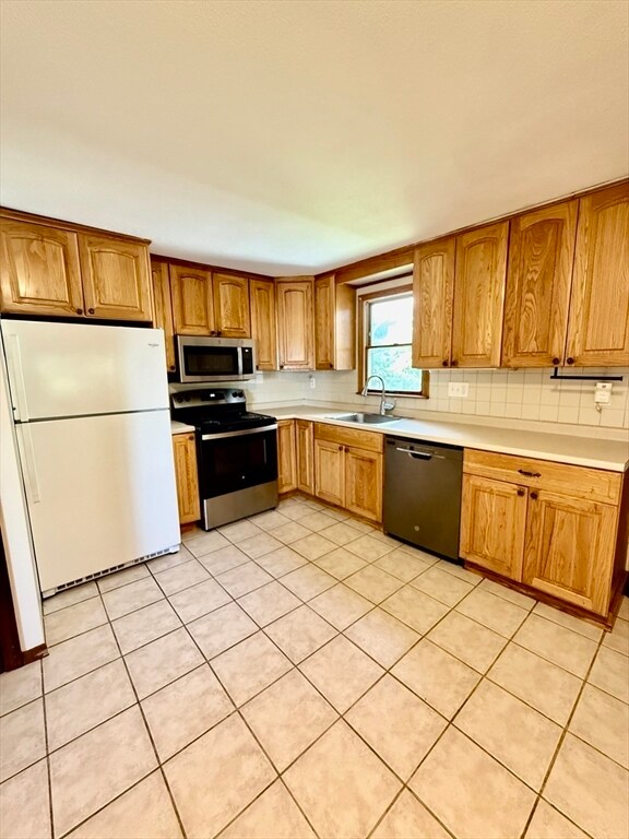 Primary Photo - 41 Loomis St