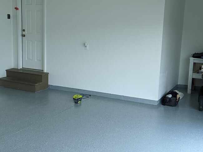Building Photo - 34521 Springvale Cir
