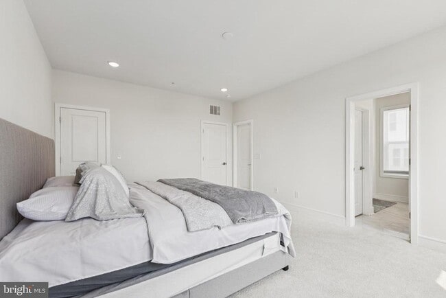 Building Photo - 42597 Nubbins Ter