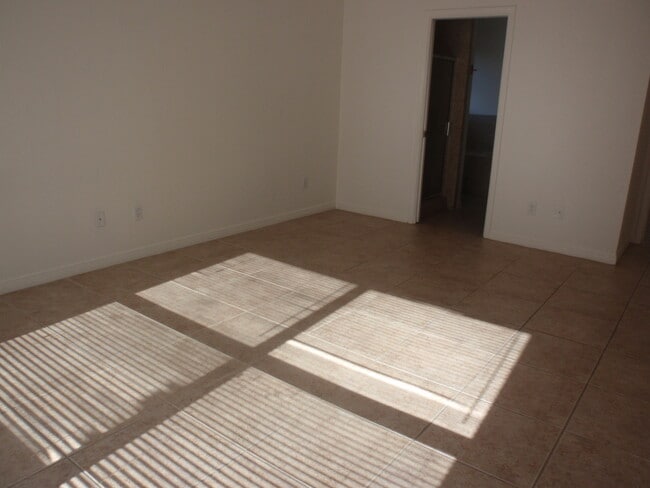 Building Photo - COMING SOON: Three Bedroom Home for Rent