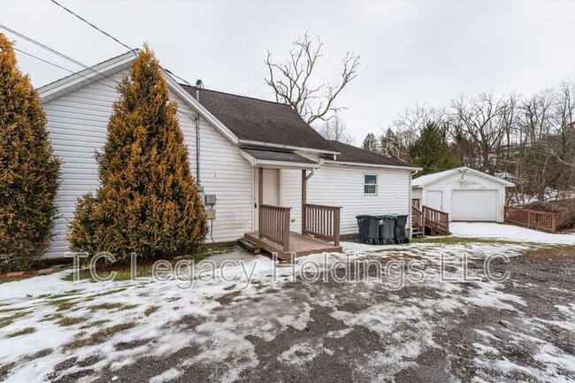 Building Photo - 127 Haymond Hwy