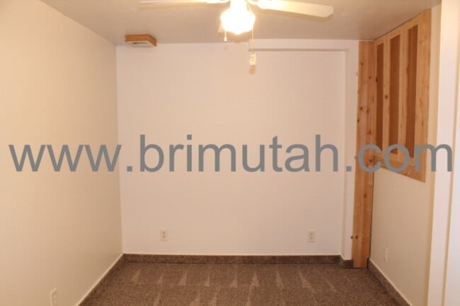 Building Photo - 602 Pioneer Ave