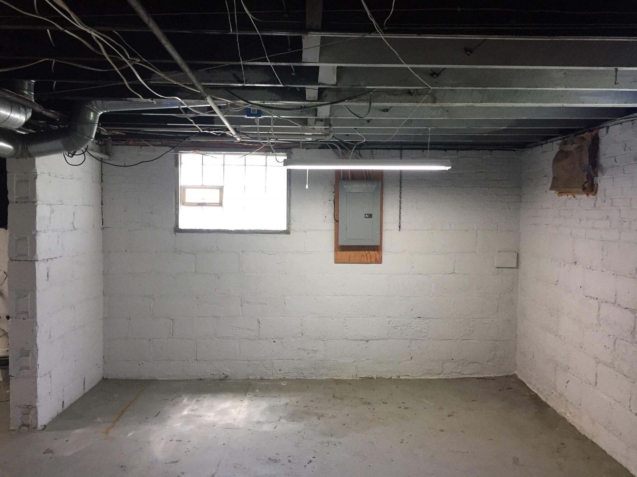 Jumbo Two Room Concrete Basement - 2815 E Vermont St