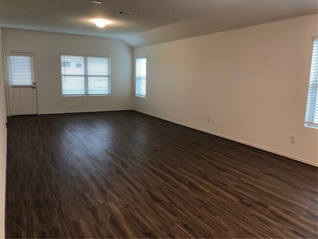 Building Photo - 3357 Pauling Loop