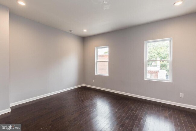 Building Photo - 1626 N 25th St