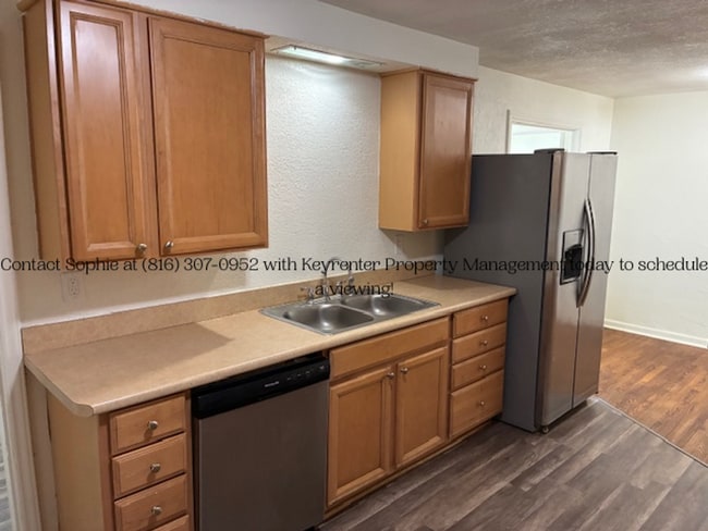 Building Photo - 3 Bed 3 Bath Ready to rent