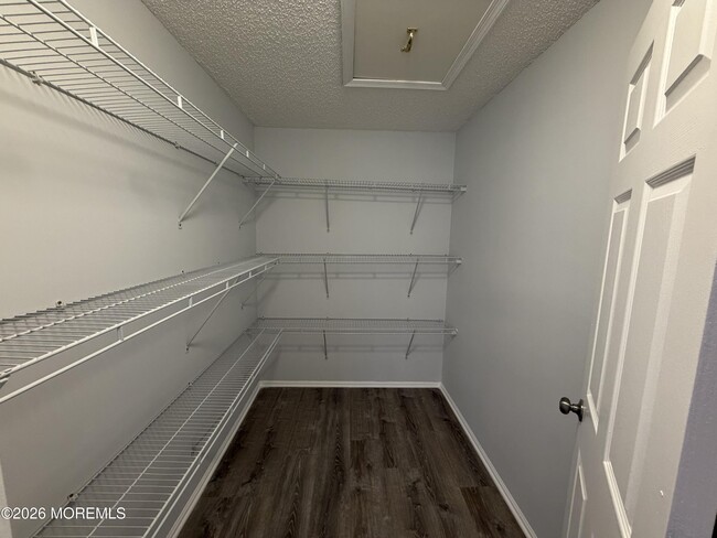 Building Photo - 6 Nashville Ct