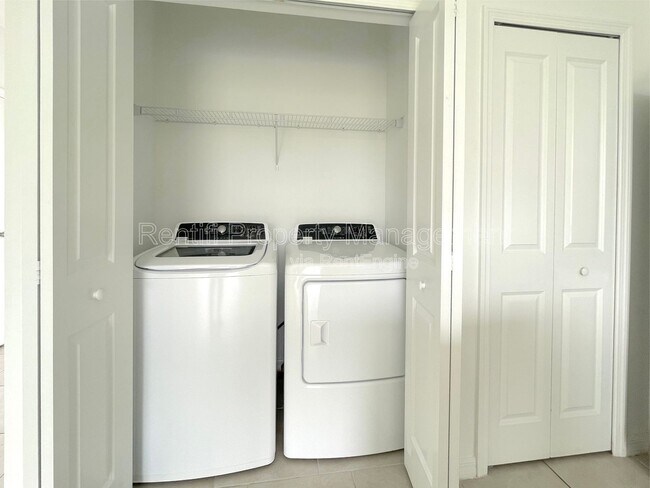 Building Photo - 4260 Canova Ct