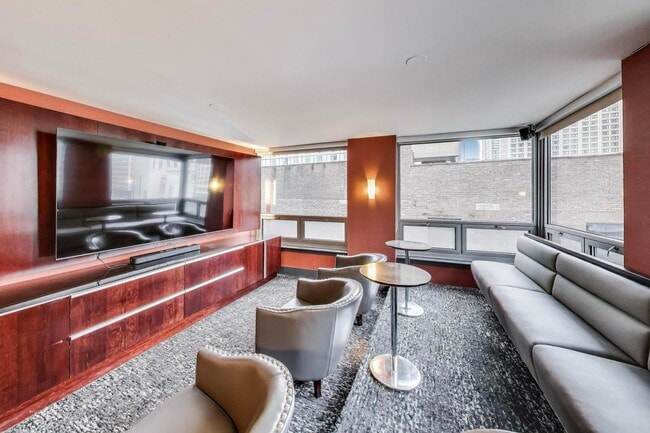 Building Photo - 440 N Wabash Ave