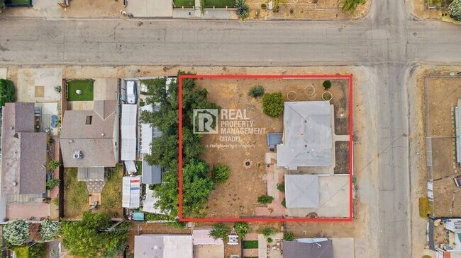 Building Photo - 17771 Brightman Ave