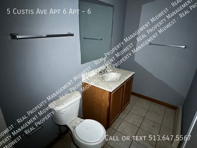 Building Photo - 5 Custis Ave
